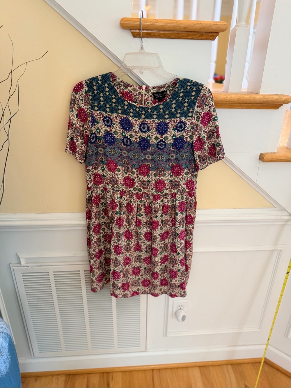 Ladies Size 4 Topshop Multicolor Floral Printed Short Sleeve Dress GUC